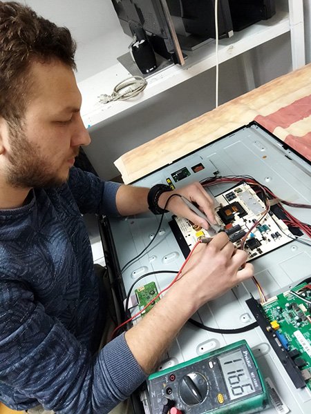 Uydu,kamera, elektronik bakım onarım - Aym Elektronik Ankara